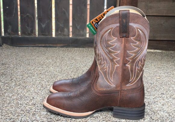 Ariat Hybrid Rancher Western Boot – Men’s Leather, Square Toe Western Boots